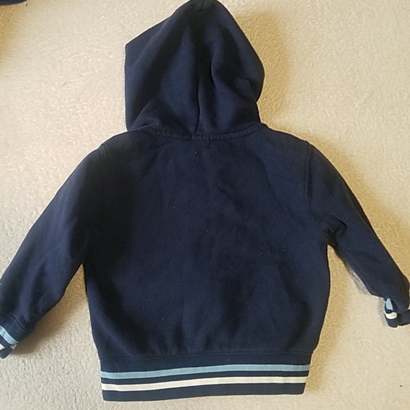 Gap 2T sweatshirt - Picture 3 of 3